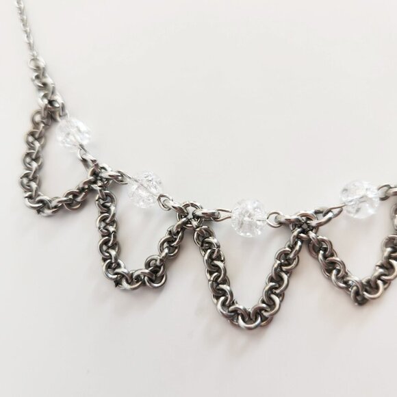 Gothic clear crystal draped chains necklace with a small silver chain - Picture 6 of 7